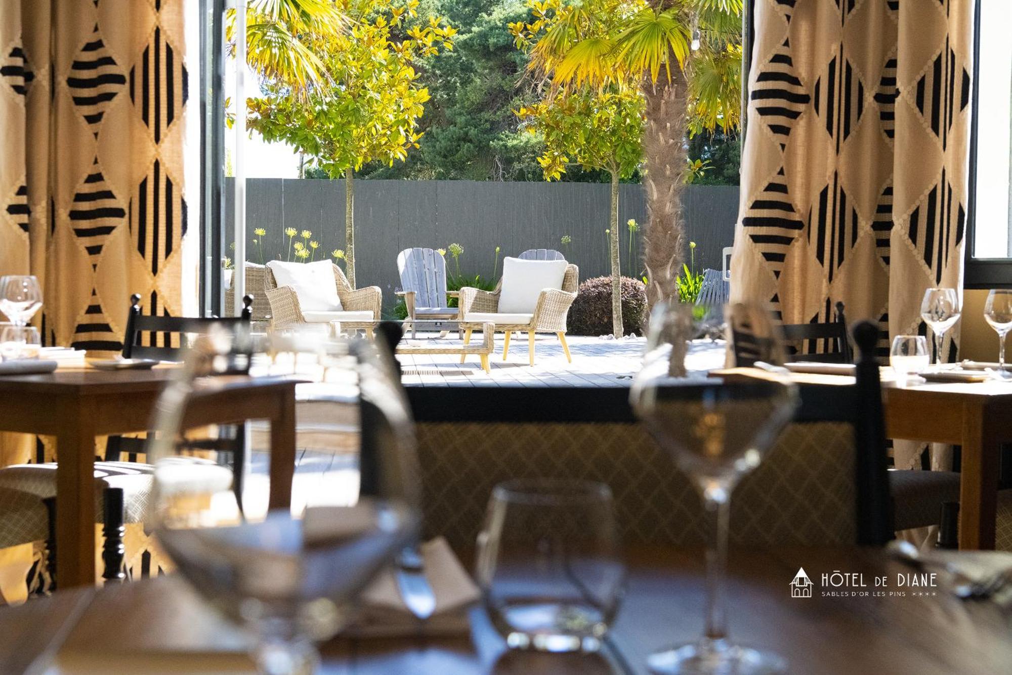 黛安酒店 Sables-dʼOr-les-Pins 外观 照片